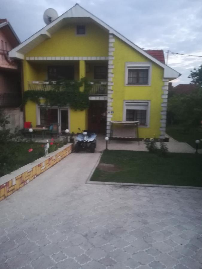 Apartman Zivic Berilovac Bagian luar foto